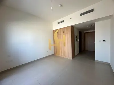 شقه جاهزه ومؤجره بعائد ممتاز بموقع مميز واطلاله مميزه