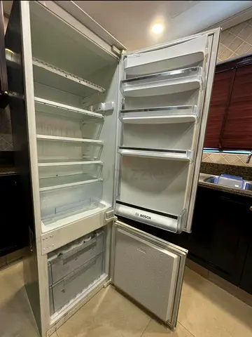 Bosch Bottom-Freezer Refrigerator - built-in fully-integrated by hyp