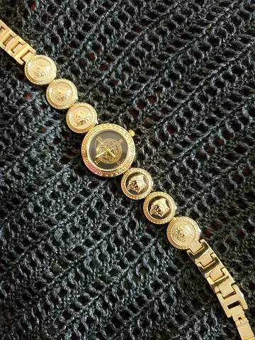 Ladies watch designer VRSC
