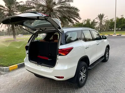 2020 Toyota FORTUNER 照片 11
