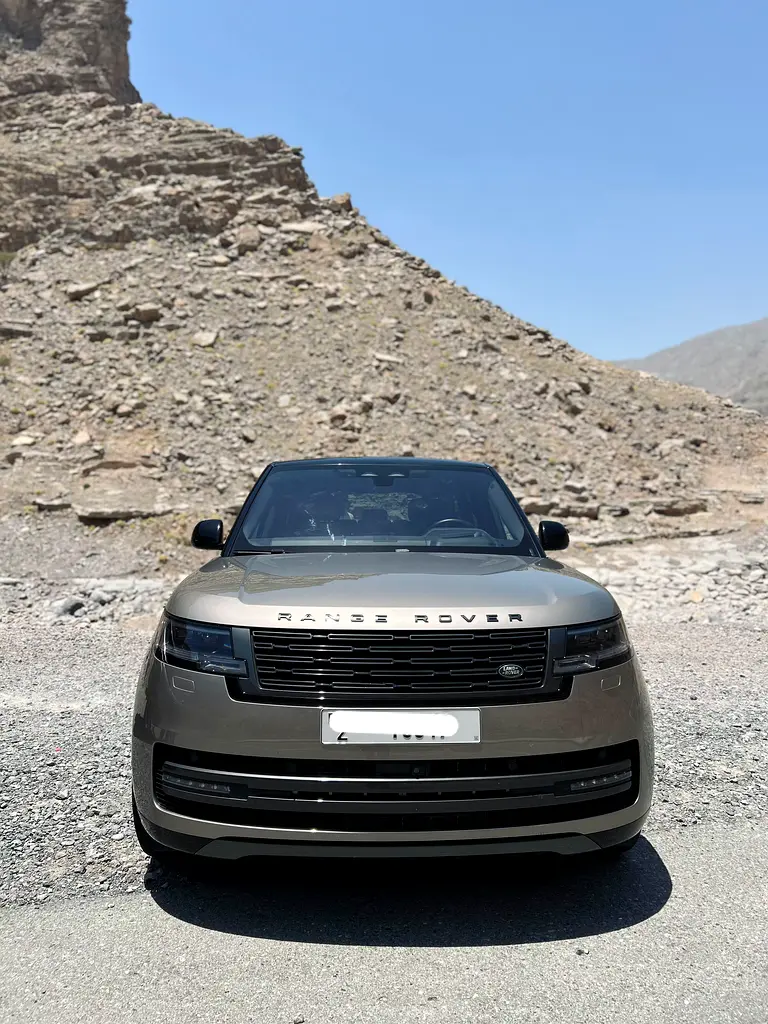 Land Rover Range Rover 2023 — photo 1 of 8