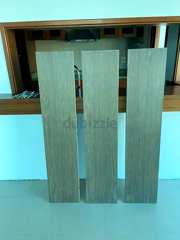 Three Stylish Wooden Shelves for Modern Interiors (L140 x W30 cm) - Light Oak Finish