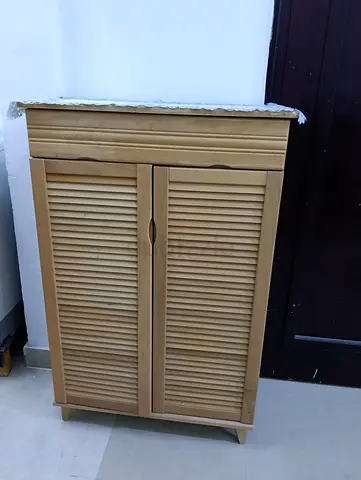 Wooden Shoe Cabinet / Storage Cupboard - Light Oak, Compact