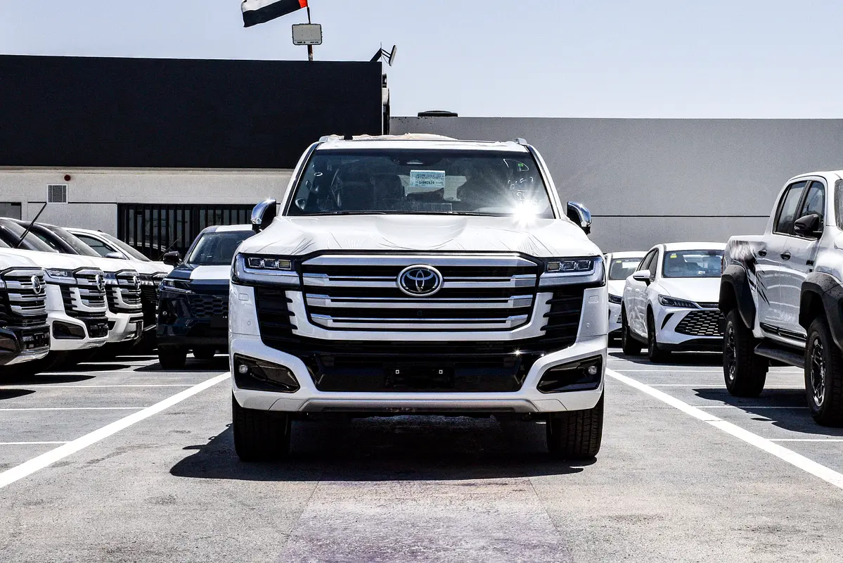 Toyota Land Cruiser 2025 — photo 1 of 20