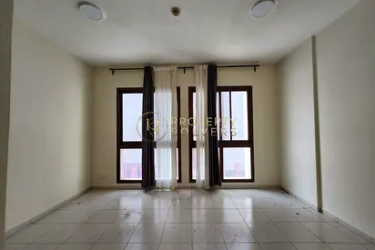 Big layout | 4 Cheques | Unfurnished