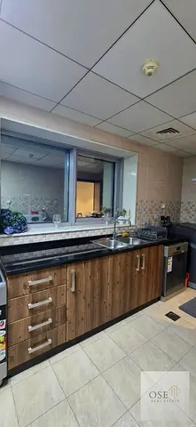 اعادة بيع شقه 3 غرف و صاله برج الكونكور المالك بيخسر من المدفوع