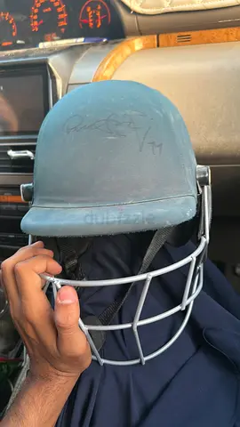Found this signed DSC helmet in an antique store. Don’t know whose signature it is. Send offers!!!!