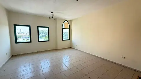 استوديو متاح للإيجار | غير مفروش | جاهز للسكن