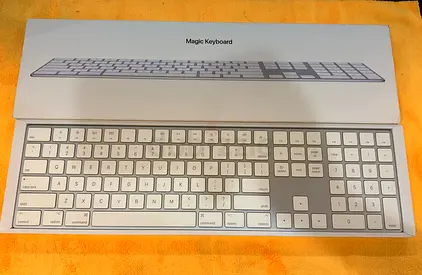 Apple Magic Keyboard with Numeric Keypad - Silver (Excellent Condition)