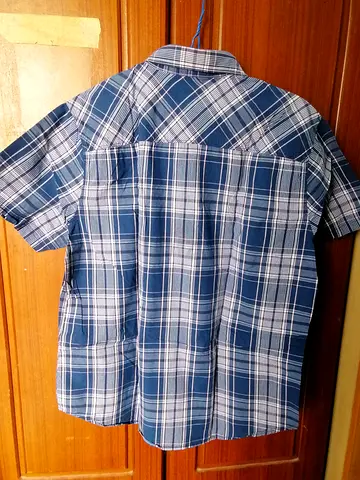 Levis Blue Checked Short-Sleeve Casual Shirt (Mens) - Good Condition