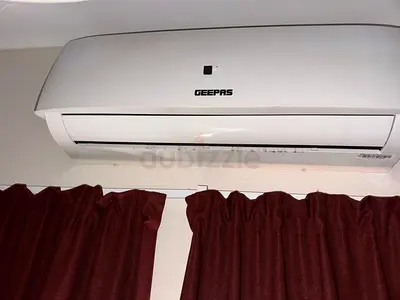 Used wall-mounted split air conditioner (indoor unit) - working condition