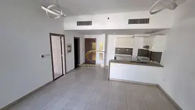 Corner Unit | Spacious | Vacant | Elegant