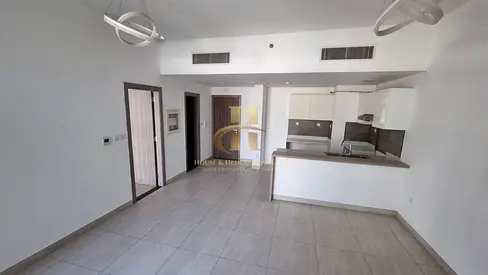 Corner Unit | Spacious | Vacant | Elegant