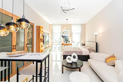 UPGRADED LUXURY UNIT | WITHOUT BALCONY | HOT DEAL