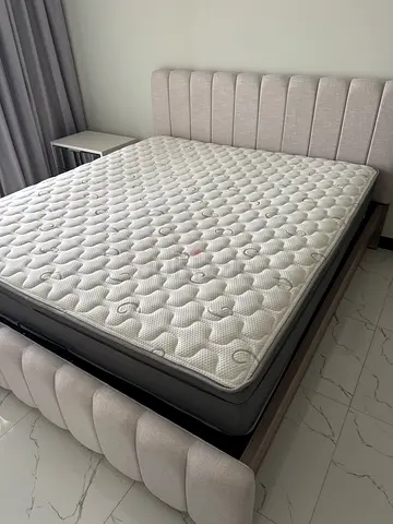 Full bedroom, three months used brand-new