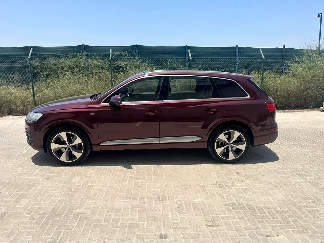 Audi Q7 2016 — photo 1 of 15