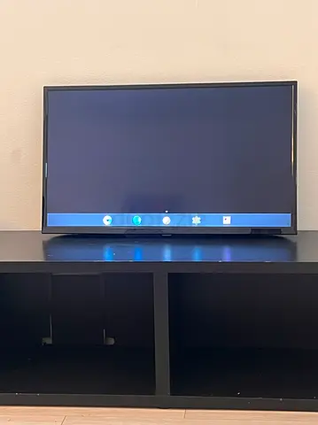 32-inch LED Smart TV in good working condition brand PANASONIC
