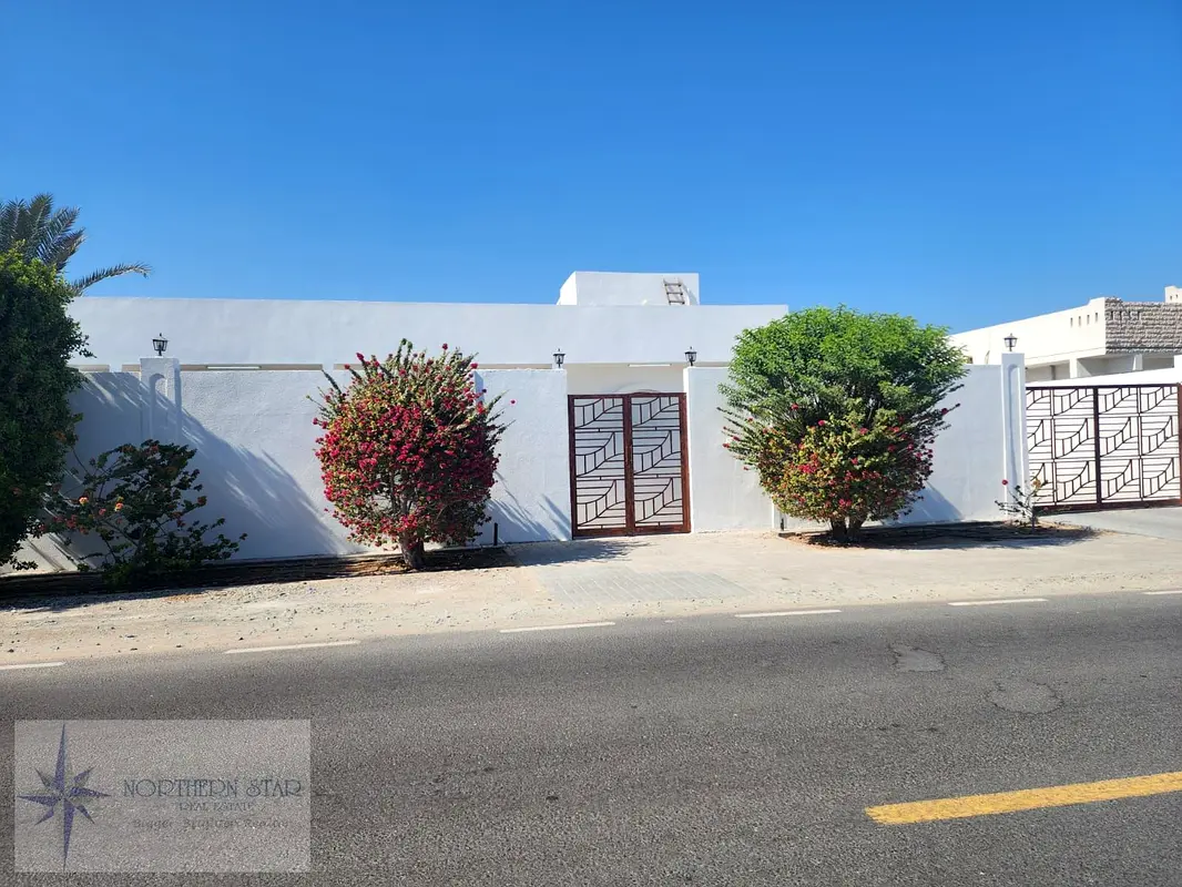****Great Offer - Huge 5Bhk Single Storey Villa in Al Goaz Area***