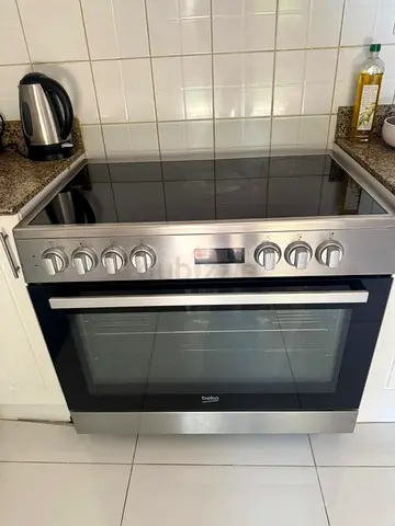 Beko Electric Ceramic Cooker – 90x60 cm