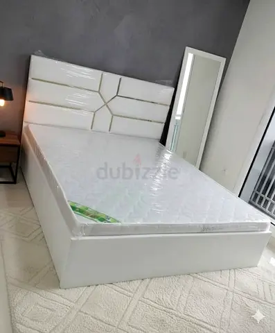 Brand New Modern White Platform Bed with New Mattress