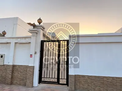فيلا من غرفتي نوم للإيجار في القصيدات مع فيوا محلية