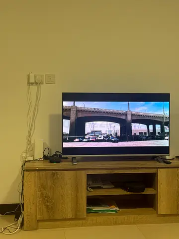 Toshiba QLED 4k smart TV 43inch