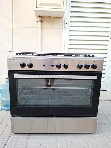 Works perfect,  Gas Cooker size 90x60cm,  with 5 burers