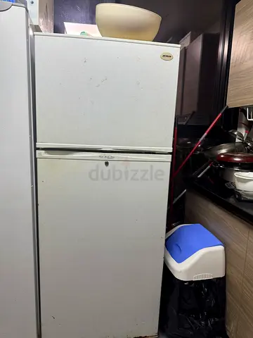 Used double-door refrigerator / freezer - white, functional