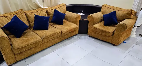 6-Seater Sofa (3piece) and Armchair Set with Corner Table - Used