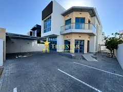 INDEPENDENT COMMERCIAL VILLA 10 ROOMS DOUBLE STOREY