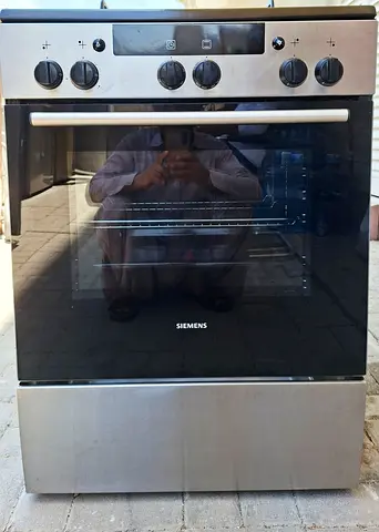 Siemens 4 burner gas cooker 60×60 for sale