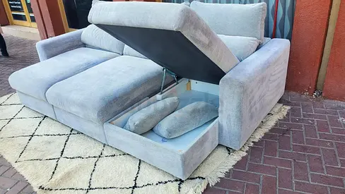 Like A New Condition High Quality ikea eskilstuna L shape sofa under storage