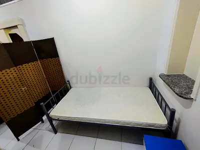 Ladies bed space available