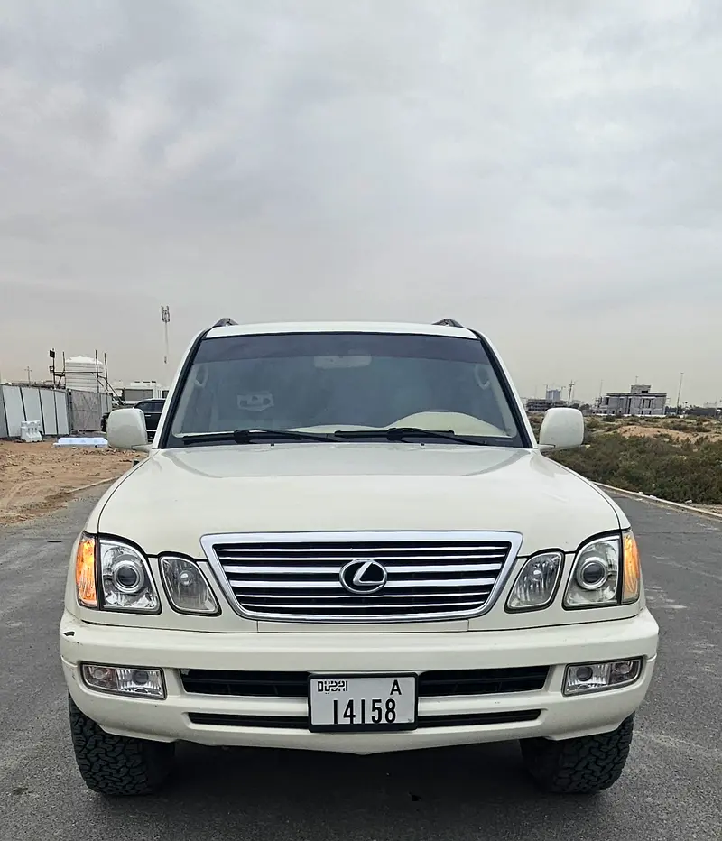 Lexus LX-Series 2000 — photo 1 of 15