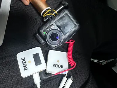 Dji osmo action 1 camera with  3 batteries and RØDE Wireless Microphones and