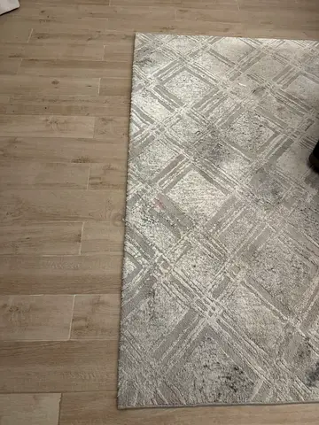 Light grey abstract modern area rug - good condition