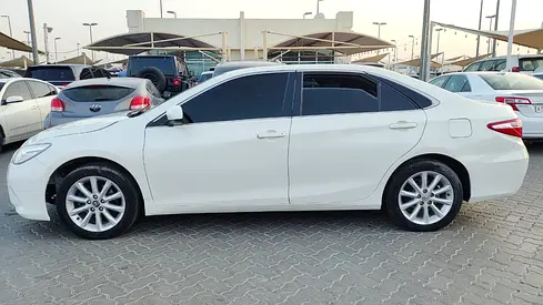 2017 Toyota CAMRY 照片 9