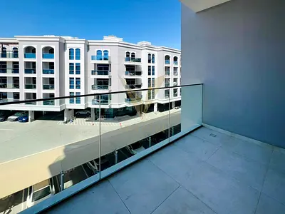 BALCONY | FULLY FITTED | MOVE-IN READY