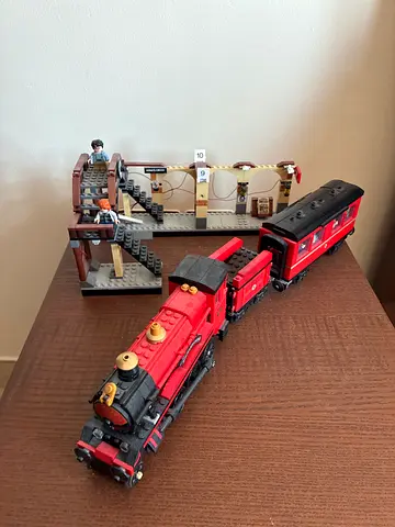 Lego Harry Potter train