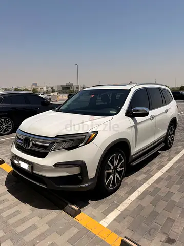 2021 Honda Pilot Touring - GCC Specs with Agency Warranty  Service Package - Excellent Conditio