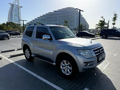 Mitsubishi Pajero GLS 2016 GCC Specs
