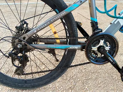 Used mountain bike - rear wheel  drivetrain in working condition