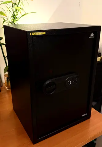 Home Center - Fingerprint Locker/Safe