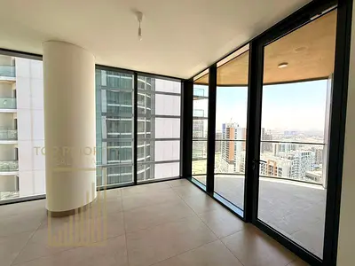 Maid’s room | High floor | Lagoon Views