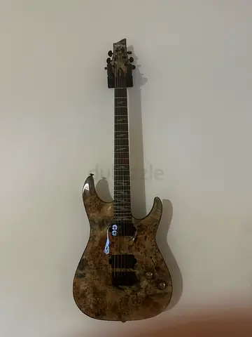 Electric guitar schecter omen elite