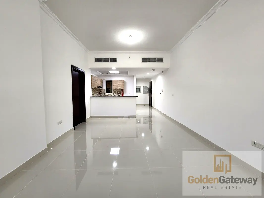 Best Deal | Stunning Canal View | Freshly Painted