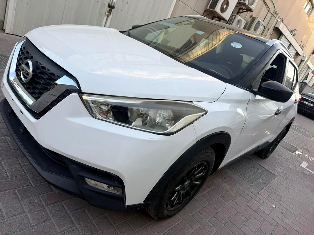 Nissan Kicks 2019 — photo 1 of 11