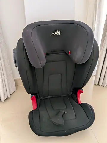 Britax Römer Highback Booster Car Seat (Black) - Good Condition (Used)