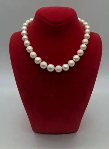 Classic Graduated White Pearl Necklace — 18 Strand