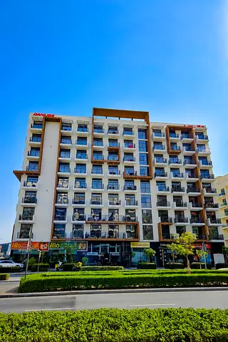 Equipped Restaurant Shop | Fitted Kitchen | Ground Floor | Elz Residence Arjan